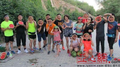 乌鲁木齐今日吃瓜,瓜果飘香，尽享夏日美味时光